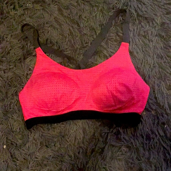 Thick grey straps a bright pink sports bra - Picture 1 of 2